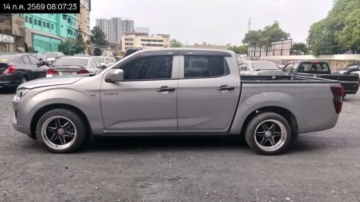 2021 Isuzu D-Max – 7