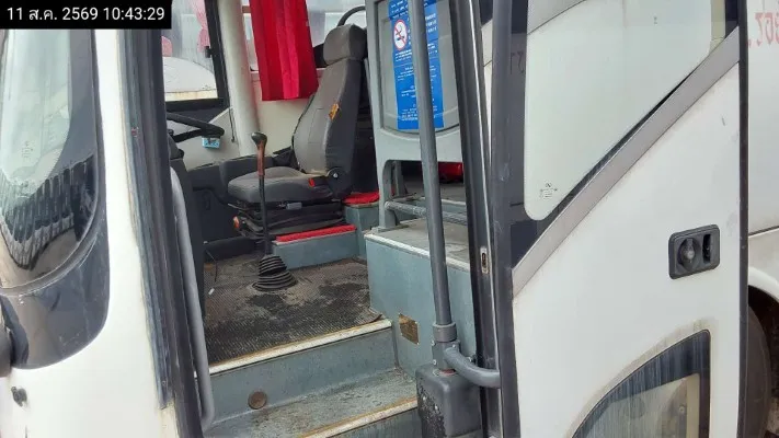 2013 King Long XMQ6900D – 8