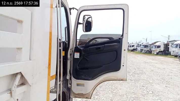 2019 Hino FC9J – 9