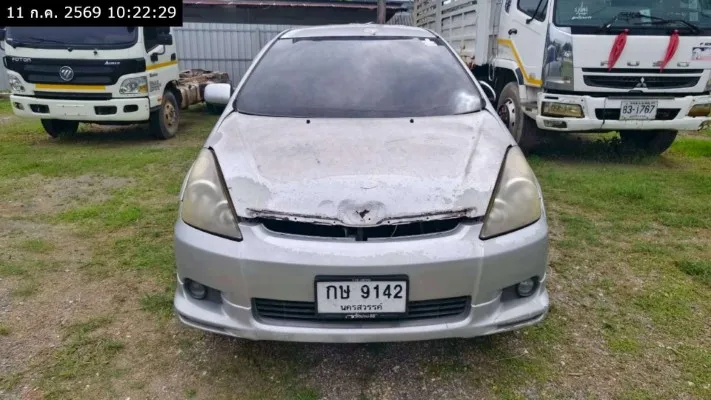 2004 Toyota Wish – 1
