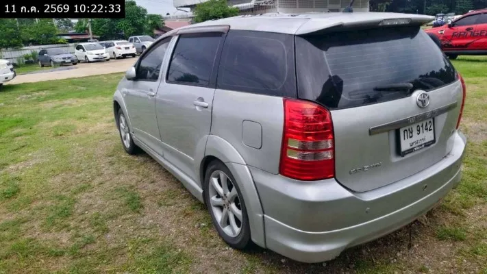 2004 Toyota Wish – 6