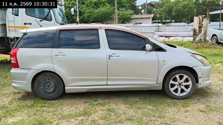 2004 Toyota Wish – 8
