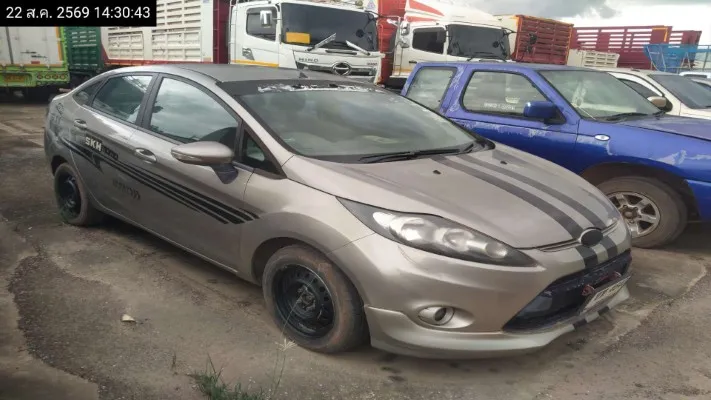 2010 Ford Fiesta – 3