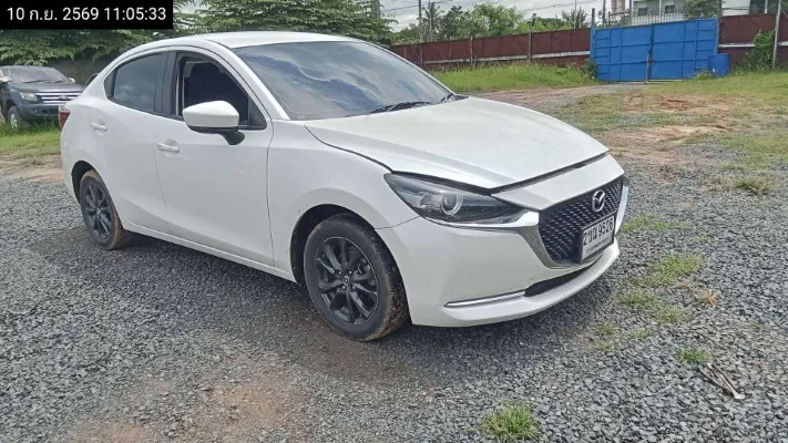 2021 Mazda Mazda2 – 3