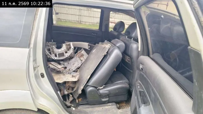 2004 Toyota Wish – 10