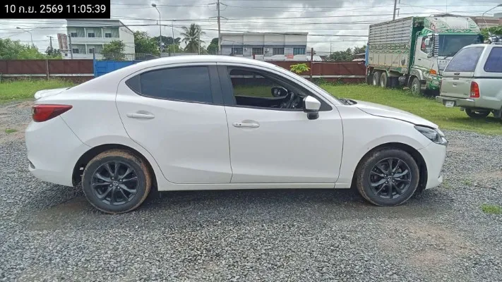 2021 Mazda Mazda2 – 8