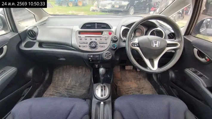 2013 Honda Jazz – 10