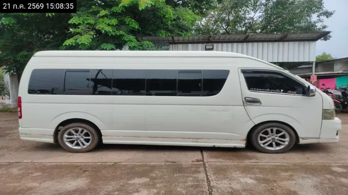 2012 Toyota Commuter – 5