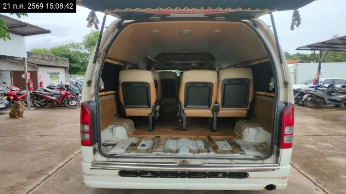 2012 Toyota Commuter – 12