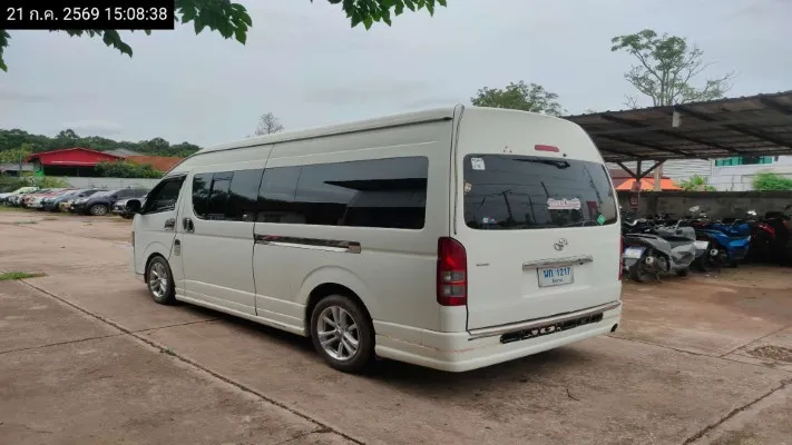 2012 Toyota Commuter – 8
