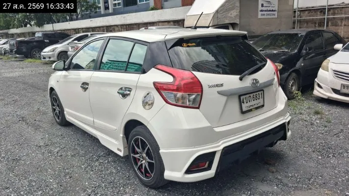 2015 Toyota Yaris – 6