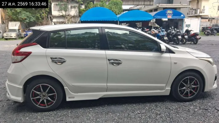 2015 Toyota Yaris – 8
