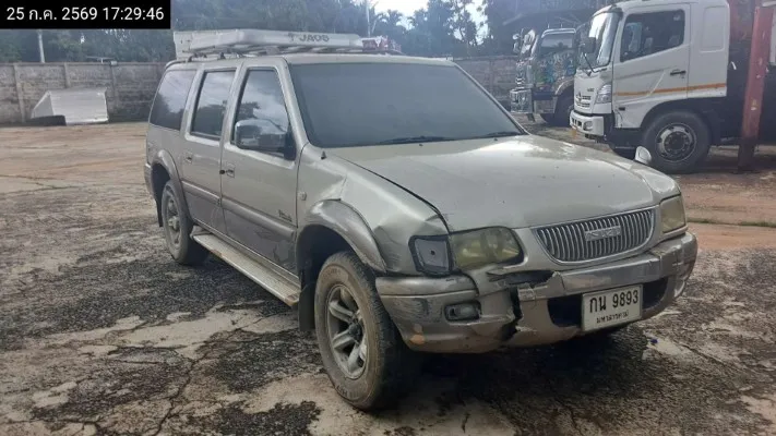 2001 Isuzu Grand Adventure – 3