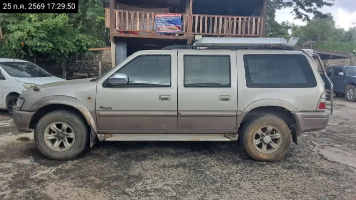 2001 Isuzu Grand Adventure – 7