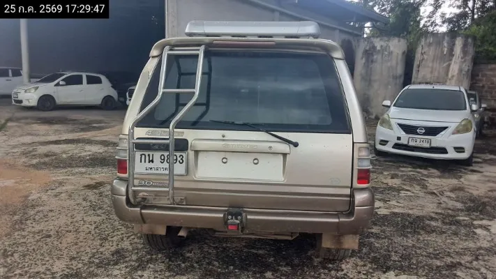 2001 Isuzu Grand Adventure – 4