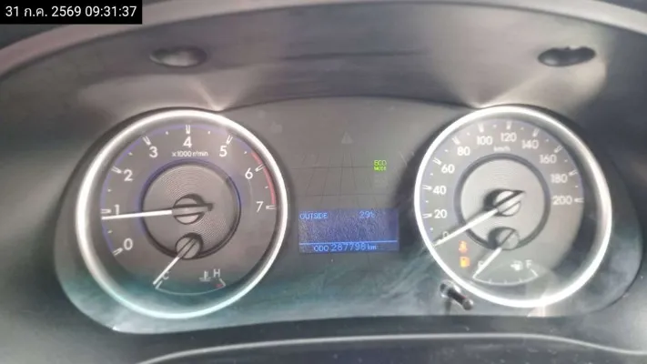 2015 Toyota Hilux Revo – 12