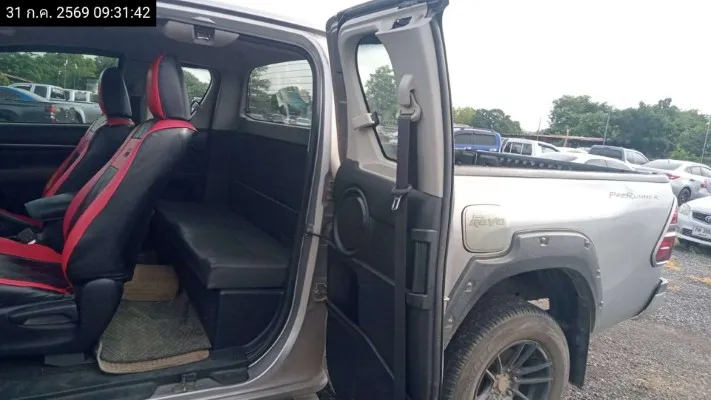 2015 Toyota Hilux Revo – 10