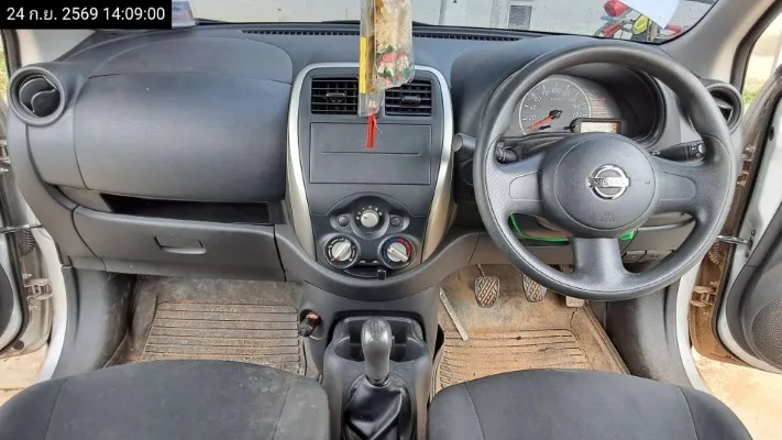 2017 Nissan March – 10