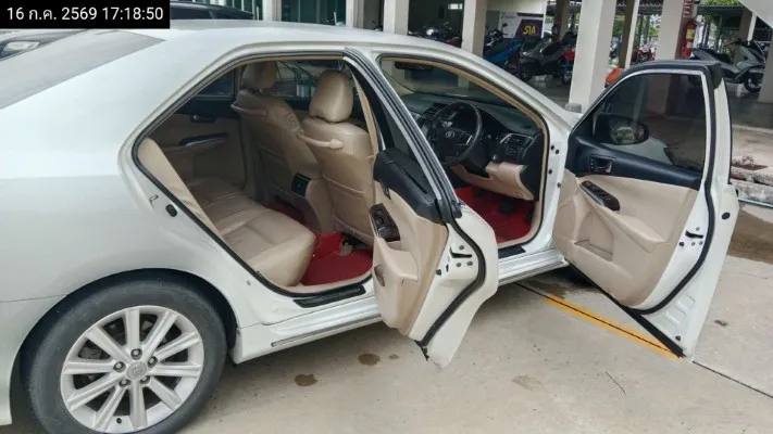 2012 Toyota Camry – 10