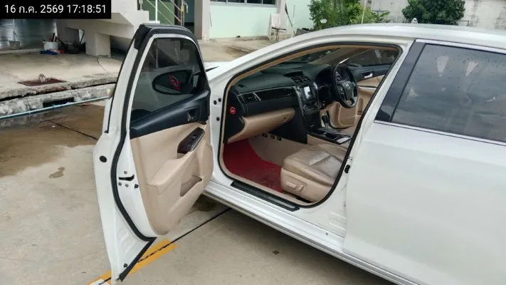 2012 Toyota Camry – 11