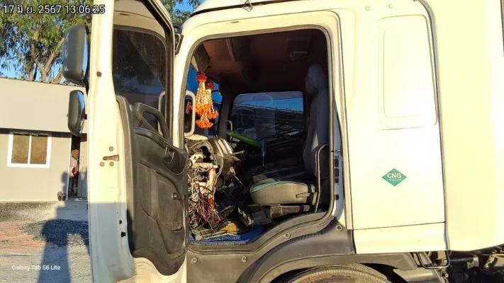 2010 Hino FM1J – 12