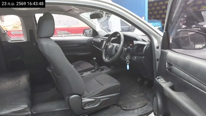 2020 Toyota Hilux Revo – 12
