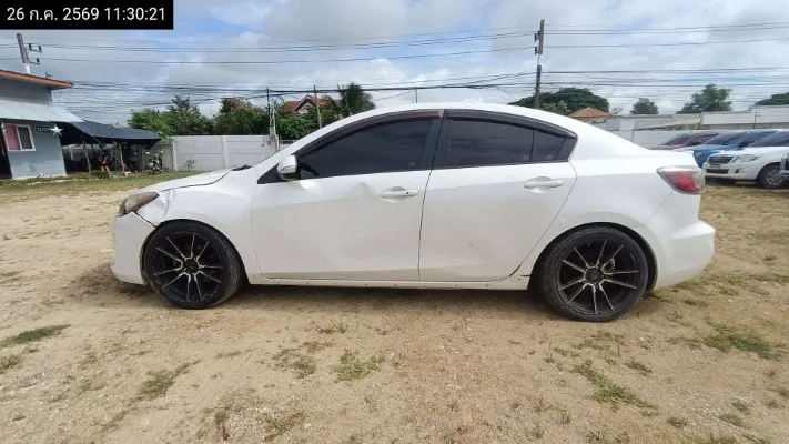 2013 Mazda Mazda3 – 9