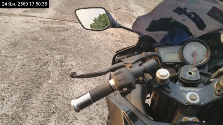2015 Yamaha YZF-R15 – 10