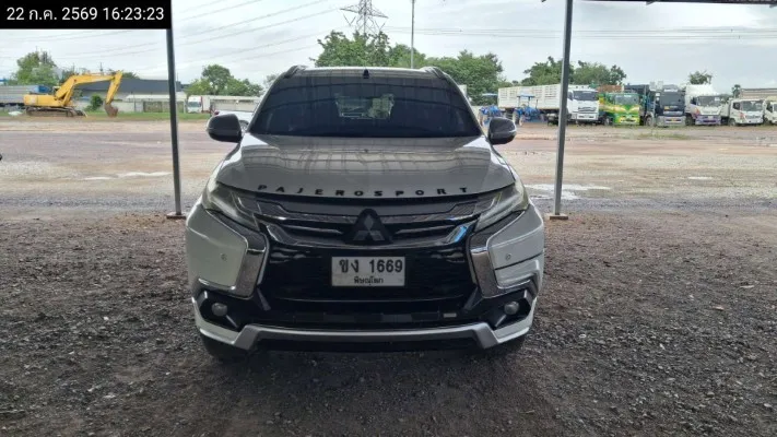 2015 Mitsubishi Pajero Sport – 1
