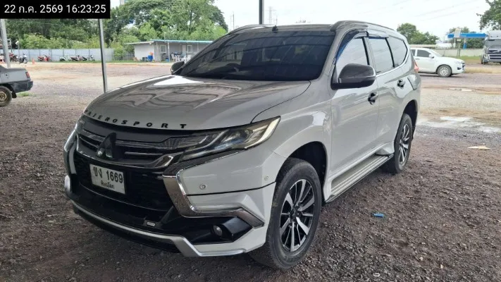 2015 Mitsubishi Pajero Sport – 3