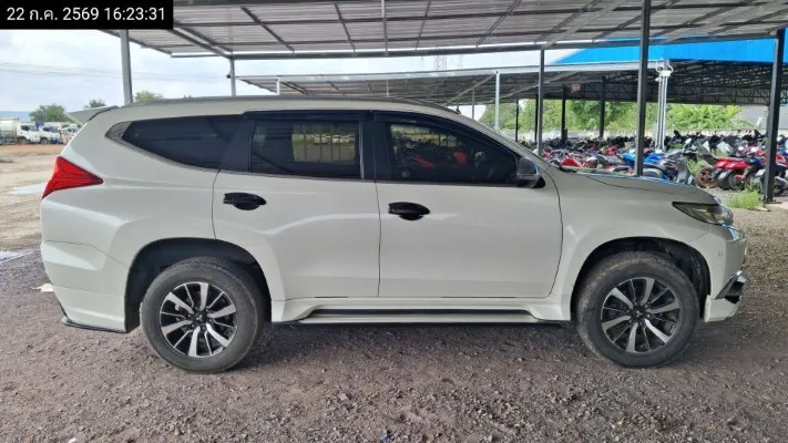 2015 Mitsubishi Pajero Sport – 8