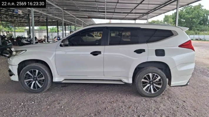 2015 Mitsubishi Pajero Sport – 7