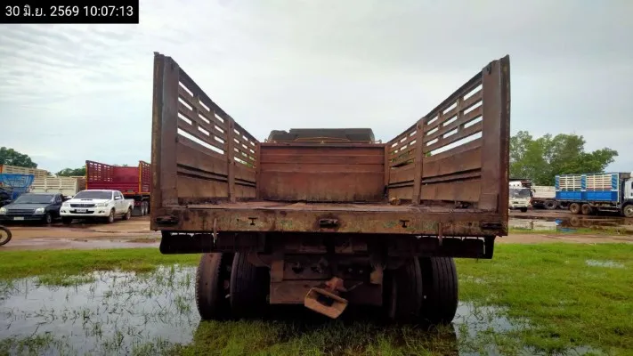2013 Isuzu FXZ360 – 4
