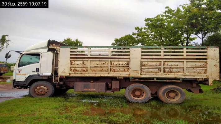 2013 Isuzu FXZ360 – 8