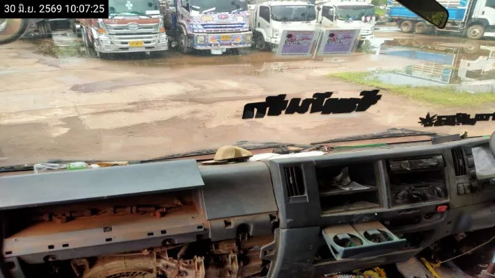 2013 Isuzu FXZ360 – 12