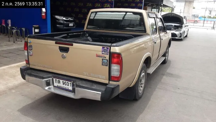 2005 Nissan Frontier – 5