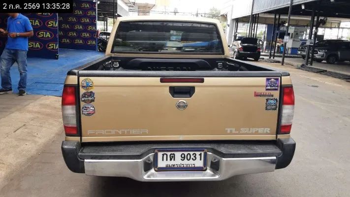 2005 Nissan Frontier – 4