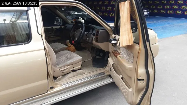 2005 Nissan Frontier – 12
