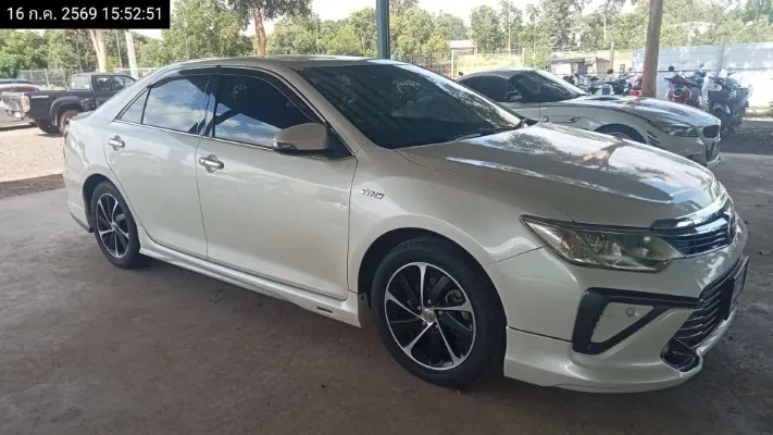 2016 Toyota Camry – 3