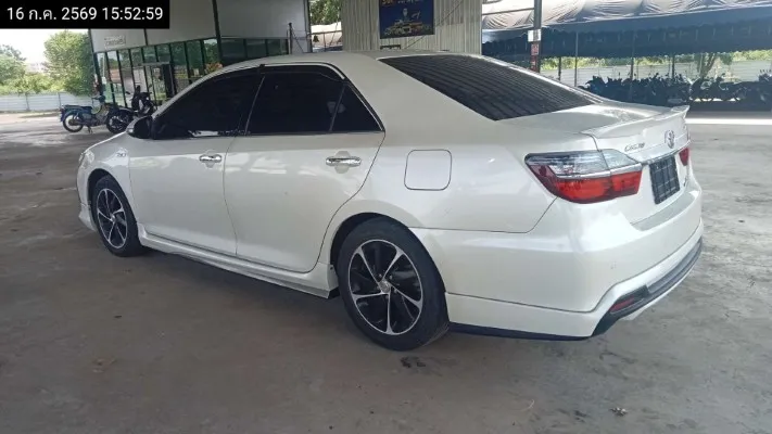2016 Toyota Camry – 6