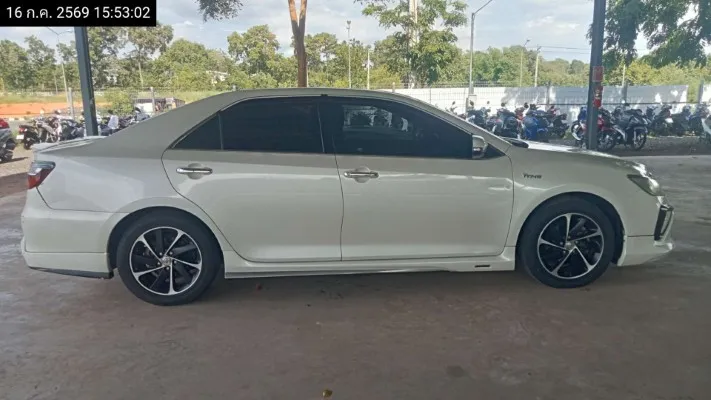2016 Toyota Camry – 8