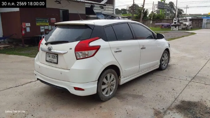 2015 Toyota Yaris – 7
