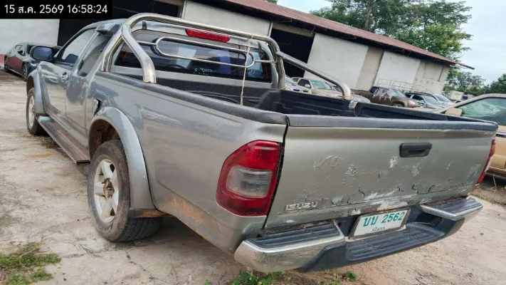 2005 Isuzu D-Max – 6