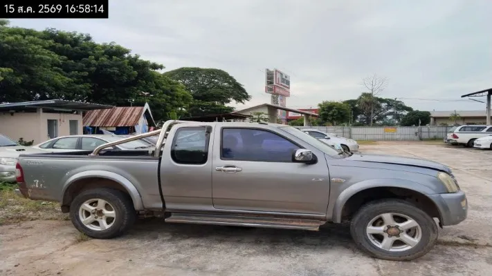 2005 Isuzu D-Max – 8