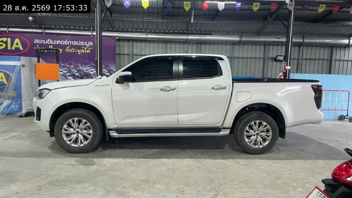 2023 Isuzu D-Max – 7