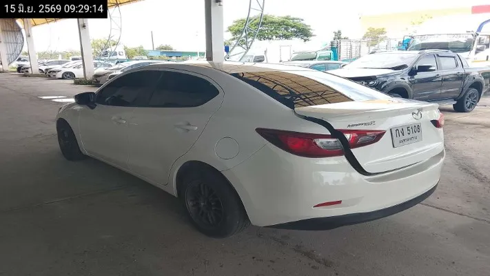 2015 Mazda Mazda2 – 6