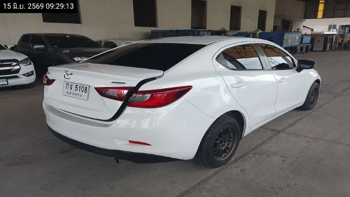 2015 Mazda Mazda2 – 5