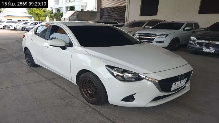 2015 Mazda Mazda2 – 3