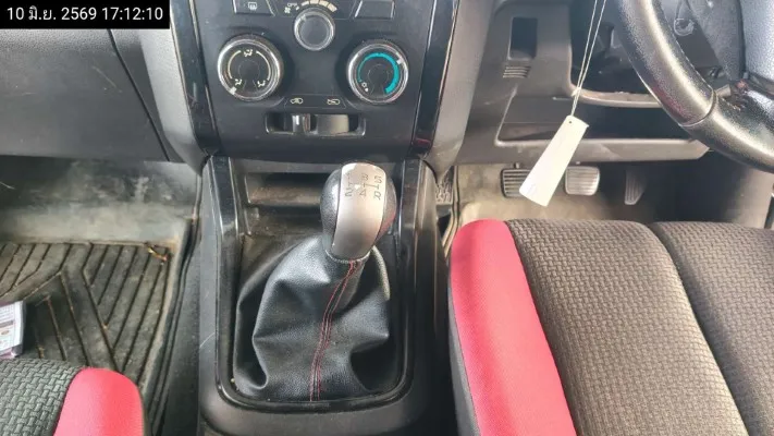 2013 Isuzu D-Max – 9