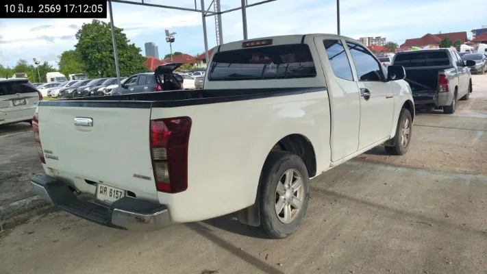 2013 Isuzu D-Max – 5
